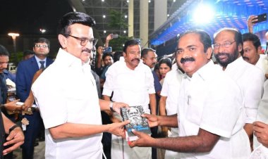 திருச்சி விமான நிலையத்தில் முதலமைச்சர் அவர்களை வரவேற்ற அமைச்சர் சிவ.வீ. மெய்யநாதன்