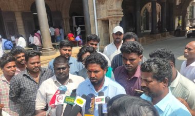 ஆவுடையார்கோவில் ஶ்ரீ ஆத்மநாதசுவாமி திருக்கோயிலை சுற்றியுள்ள ஆக்கிரமிப்புகளை அகற்றி தரக்கோரி ஆவுடையார்கோயில் பொதுமக்கள் மற்றும் இளைஞர்கள் மாவட்ட ஆட்சியரிடம் மனு அளித்தனர்!
