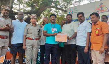 ஆர்.எஸ்.எஸ் இயக்கத்தின் இன்னொரு பிரிவான புத்தா சம்ஸ்கார் கேந்திரம் மற்றும் கிரீடா பாரதி ஆகிய அமைப்புகள் இணைந்து நடத்திய இந்த மாரத்தான் போட்டி புதுக்கோட்டை மன்னர் கல்லூரியின் முன்புறம் இருந்து தொடங்கியது.