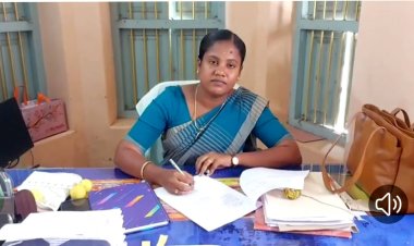 புதுக்கோட்டை: இந்து சமய அறநிலை துறையில் உதவி ஆணையராக ரஞ்சிதா தனது அலுவலகத்தில் பதவி ஏற்று கொண்டார் இன்று குரூப் 1 தேர்வு எழுதி நேரடி பணியில் இணைந்தார்