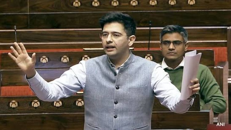 வாகன வரி, சாலைக்கு வரி, எரிபொருளுக்கு வரி... அப்படியிருக்க சுங்கச்சாவடி கட்டணம் எதற்கு? மக்களுக்கான முதல் குரல் வைரலாகும் ராகவ் சதாவின் பேச்சு! publicsocialmedia.in 