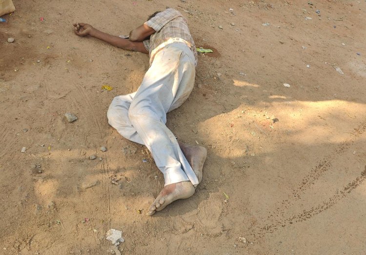 சம்பட்டிவிடுதி காவல்துறை சரகத்திற்கு உட்பட்ட பகுதிகளில் மது 24 மணி நேரமும் கள்ளச்சந்தையில் கிடைக்கிறதாம் எப்படி சாத்தியம், இளைஞர்களின் வாழ்வாதாரம் (சேதாரம்) ஆய்வாளர் விஜய கோல்டன் சிங் அவர்களின் காவல் பணியில் தடுமாற்றமா?