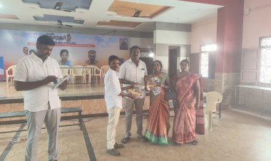 கலியுக நாரதர் மாதாந்திர இதழ் வெளியீட்டு விழாவில் கலந்து கொண்டு வாழ்த்தி இதழ் வெளியீட்டு விழாவினை சிறப்பித்து தந்த "NEWS NOW" நீயூஸ் சேனல் நிறுவன்ரும், புதுக்கோட்டை அரண்கள் செய்திகள் மற்றும் பத்திரிகையாளருமான திரு. சரவணக்குமார் அவர்களுக்கு கலியுக நாரதர் மாதாந்திர இதழ் வழங்கிய கலியுக நாரதர் மாதாந்திர இதழ் நிர்வாகம்,  மனமார்ந்த நன்றிகள்